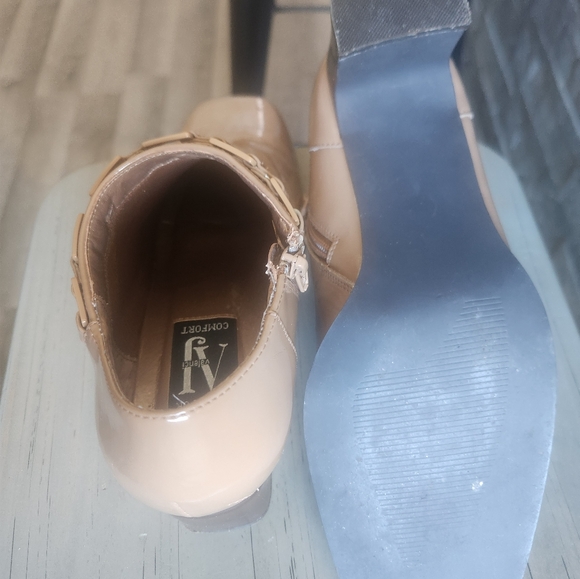 Aj Valencia booties - Picture 8 of 9